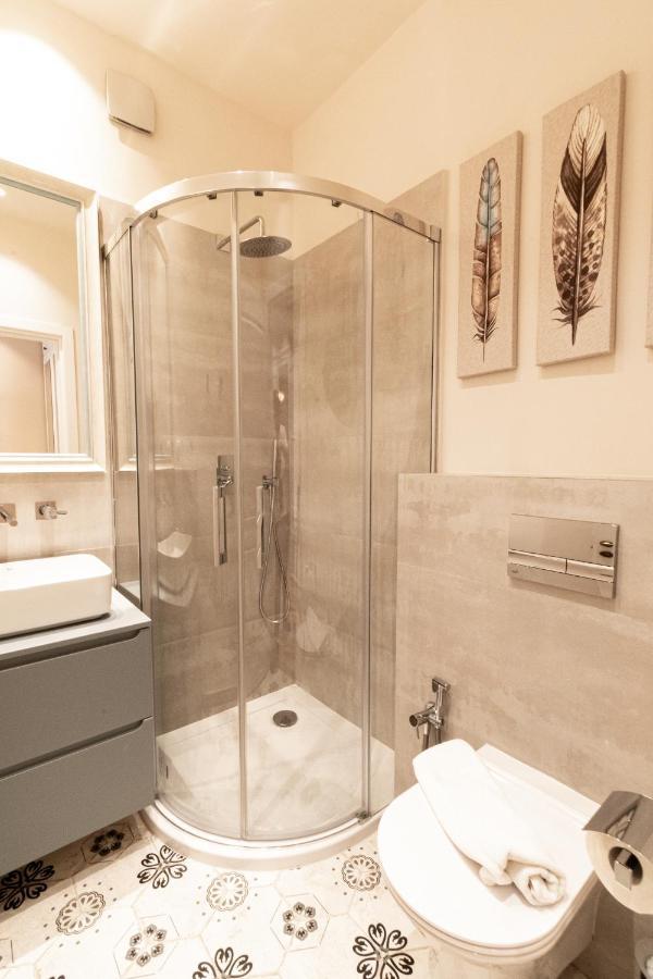 Black Gate - Quiet Studio In The Heart Of Old Town With Free Private Secured Parking Braşov Exterior foto